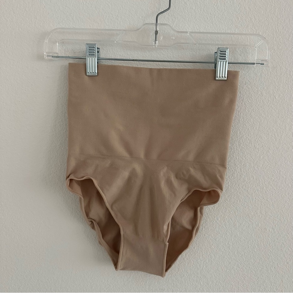 SKIMS‎ Seamless Sculpt Mid Waist Brief Size: 2X/3X